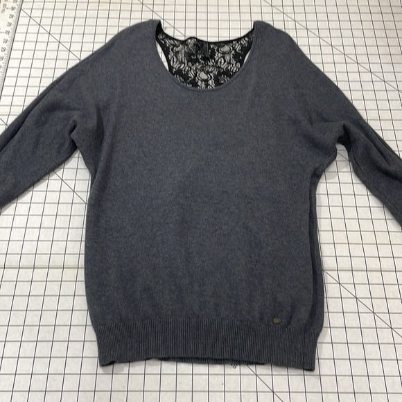 Guess dark gray tunic sweater w scoop neck and black lace back - Picture 1 of 10